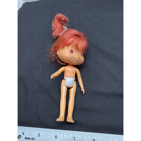 Bandai 2002 Strawberry Shortcake Mini Doll With Red Hair & White Outfit 5.5 Inch - Picture 1 of 4